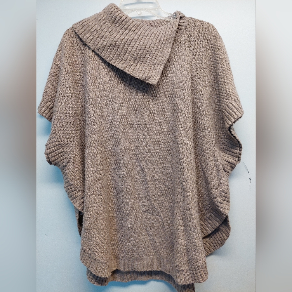 Lane Bryant Poncho Sweater Size 14/20